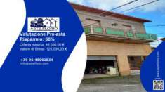 Foto Immobile in asta di 230 m, box auto in vendita a Piegaro