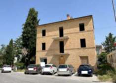 Foto Immobile in asta di 230 m in vendita a Corridonia