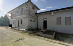 Foto Immobile in asta di 236 m con 2 locali in vendita a Ceregnano