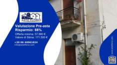 Foto Immobile in asta di 245 m con pi di 5 locali in vendita a Siderno