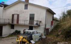 Foto Immobile in asta di 250 m in vendita a Atripalda