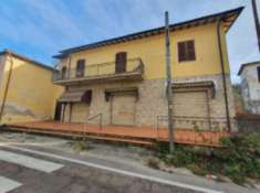 Foto Immobile in asta di 254 m in vendita a Spoleto