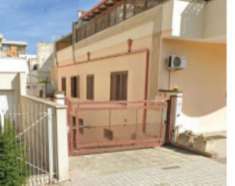 Foto Immobile in asta di 26 m in vendita a Lecce