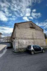 Foto Immobile in asta di 270 m con 3 locali in vendita a Chiaravalle Centrale