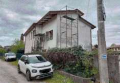 Foto Immobile in asta di 270 m in vendita a Paese