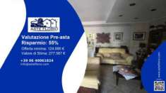 Foto Immobile in asta di 273 m in vendita a Rende