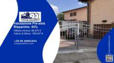 Foto Immobile in asta di 275 m con pi di 5 locali in vendita a Montecchio Emilia