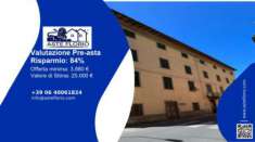 Foto Immobile in asta di 28 m con pi� di 5 locali in vendita a Bagni di Lucca
