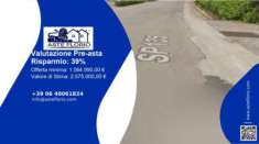 Foto Immobile in asta di 2800 m con pi di 5 locali in vendita a Battipaglia