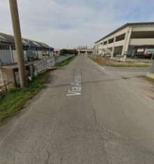 Foto Immobile in asta di 287 m in vendita a Bientina