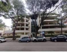 Foto Immobile in asta di 291 m con 3 locali e box auto in vendita a Pescara
