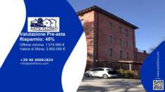 Foto Immobile in asta di 2918 m con pi di 5 locali in vendita a Castel del Piano
