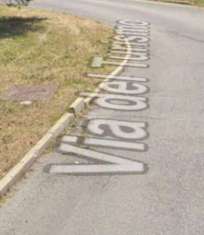 Foto Immobile in asta di 294 m con pi� di 5 locali e box auto doppio in vendita a Recanati