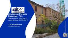 Foto Immobile in asta di 29992 m con pi di 5 locali in vendita a Ancona