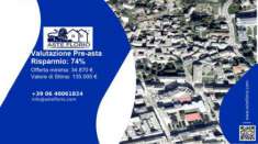 Foto Immobile in asta di 31 m con pi� di 5 locali in vendita a Sondrio