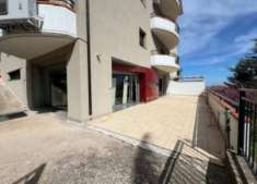 Foto Immobile in asta di 312 m con pi di 5 locali in vendita a Barile