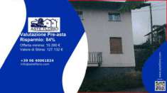 Foto Immobile in asta di 317 m con pi� di 5 locali e box auto doppio in vendita a Sordevolo