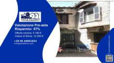 Foto Immobile in asta di 32 m, box auto in vendita a Caprarola