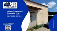 Foto Immobile in asta di 326 m in vendita a Pozzuoli