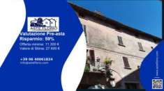 Foto Immobile in asta di 330 m con pi di 5 locali in vendita a Deruta