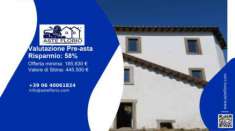 Foto Immobile in asta di 338 m in vendita a Viterbo