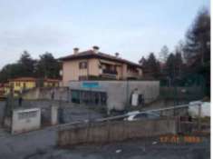 Foto Immobile in asta di 348 m in vendita a Lavena Ponte Tresa