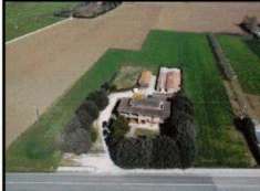 Foto Immobile in asta di 350 m in vendita a Bastia Umbra