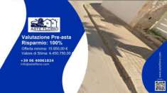Foto Immobile in asta di 36 m con pi di 5 locali in vendita a Ugento