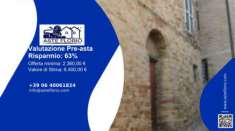 Foto Immobile in asta di 37 m con pi di 5 locali in vendita a Monterubbiano