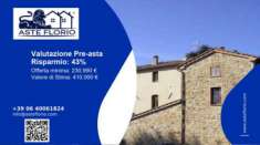 Foto Immobile in asta di 370 m in vendita a Sarteano