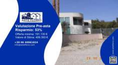 Foto Immobile in asta di 388 m con pi di 5 locali e box auto in vendita a Ripatransone