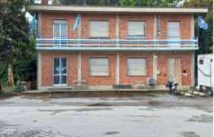 Foto Immobile in asta di 389 m con 1 locale in vendita a Altopascio