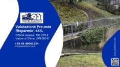Foto Immobile in asta di 395 m con pi di 5 locali e box auto in vendita a Tornolo