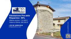 Foto Immobile in asta di 400 m con pi di 5 locali in vendita a Ferriere