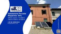 Foto Immobile in asta di 406 m con pi di 5 locali e box auto doppio in vendita a Piacenza