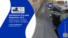 Foto Immobile in asta di 422 m con pi di 5 locali in vendita a Napoli
