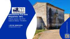 Foto Immobile in asta di 431 m in vendita a Feroleto Antico
