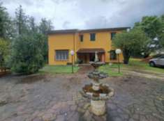 Foto Immobile in asta di 435 m in vendita a Fauglia
