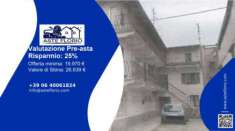 Foto Immobile in asta di 45 m con pi� di 5 locali in vendita a Novara