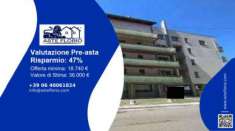 Foto Immobile in asta di 47 m, box auto in vendita a Rovigo
