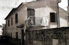 Foto Immobile in asta di 470 m con 5 locali in vendita a Marsciano