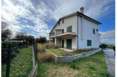 Foto Immobile in asta di 49 m con 2 locali in vendita a Fara in Sabina
