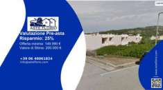 Foto Immobile in asta di 49 m con 5 locali in vendita a Santa Teresa Gallura