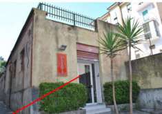 Foto Immobile in asta di 493 m con pi di 5 locali in vendita a Napoli