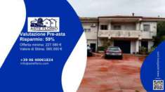 Foto Immobile in asta di 5000 m con pi di 5 locali in vendita a Maida