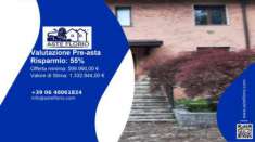 Foto Immobile in asta di 5000 m con pi� di 5 locali in vendita a Villa Guardia