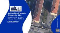 Foto Immobile in asta di 52 m con pi di 5 locali e box auto in vendita a Torino