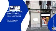 Foto Immobile in asta di 56 m con pi� di 5 locali in vendita a Napoli