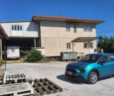 Foto Immobile in asta di 5663 m con pi� di 5 locali in vendita a Rocca d'Evandro
