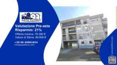 Foto Immobile in asta di 63 m con pi di 5 locali in vendita a Saronno